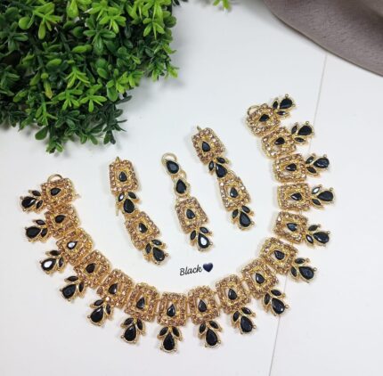 Zircon Royal Teeka Set